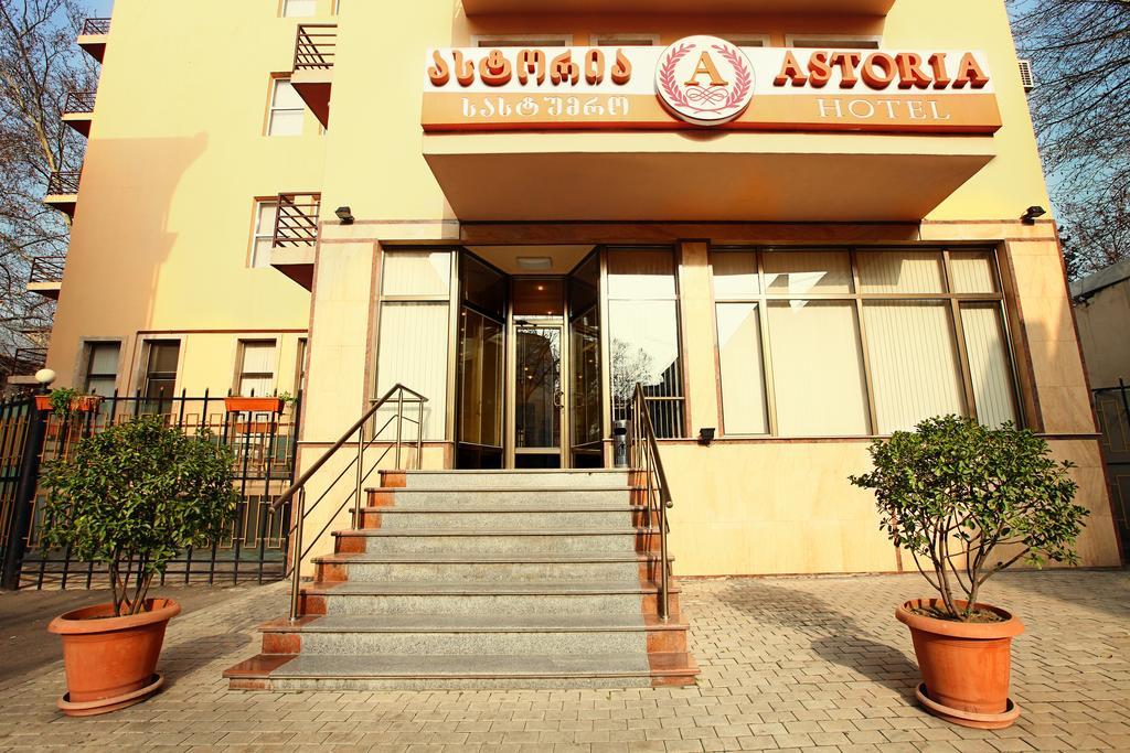 Astoria Hotel Tbilisi Buitenkant foto