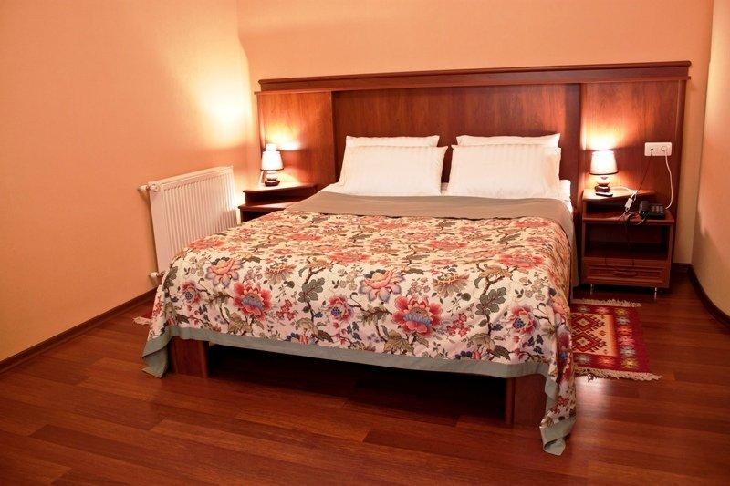 Astoria Hotel Tbilisi Buitenkant foto