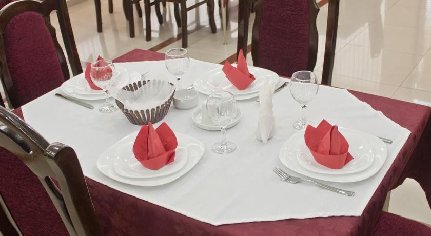 Astoria Hotel Tbilisi Buitenkant foto
